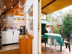 Kühlschrank, Toaster, Hochstuhl, Kochgeschirr/Geschirr/Besteck