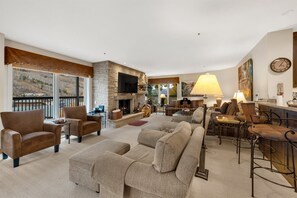 Condo (Beaver Creek Centennial 2 Bedroom #17) | Exterior