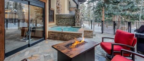 شقة (Creekside at Beaver Creek 4 Bedroom C) | المنشأة من الخارج