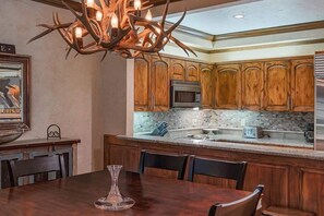 Condo (Creekside at Beaver Creek 4 Bedroom C) | Exterior