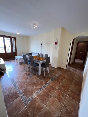 Interior - Rooftop apartment at Ayamonte, Huelva; Minutes driving to the Algarve & downtown (Ayamonte)