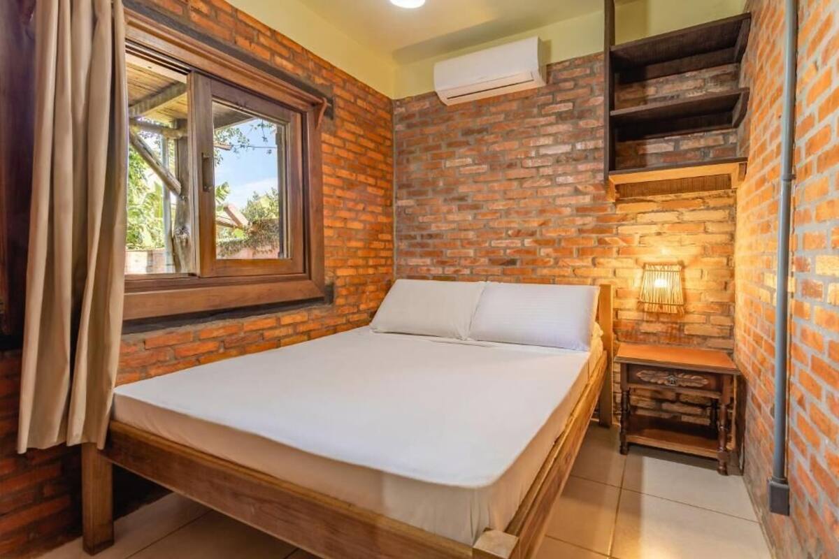 Chalé tradicional | Wi-Fi de cortesia, roupa de cama