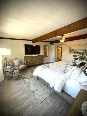 3 bedrooms, iron/ironing board, travel crib, free WiFi