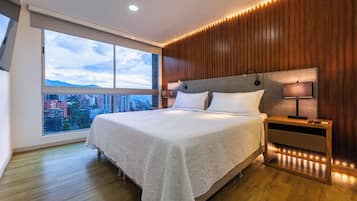 2 chambres, coffres-forts dans les chambres, bureau