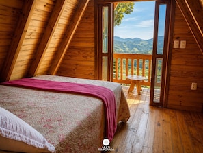 Premium Cabin | 2 bedrooms, Egyptian cotton sheets, premium bedding - Rancho Sol Poente - Rancho Queimado (Rancho Queimado)