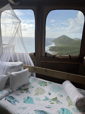 基础小屋 | 起居区