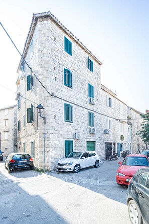 Comfort Apartment | View from room - Mamma's home cozy studio for 2 in Trogir (Trogir)