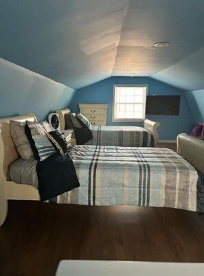 2 bedrooms
