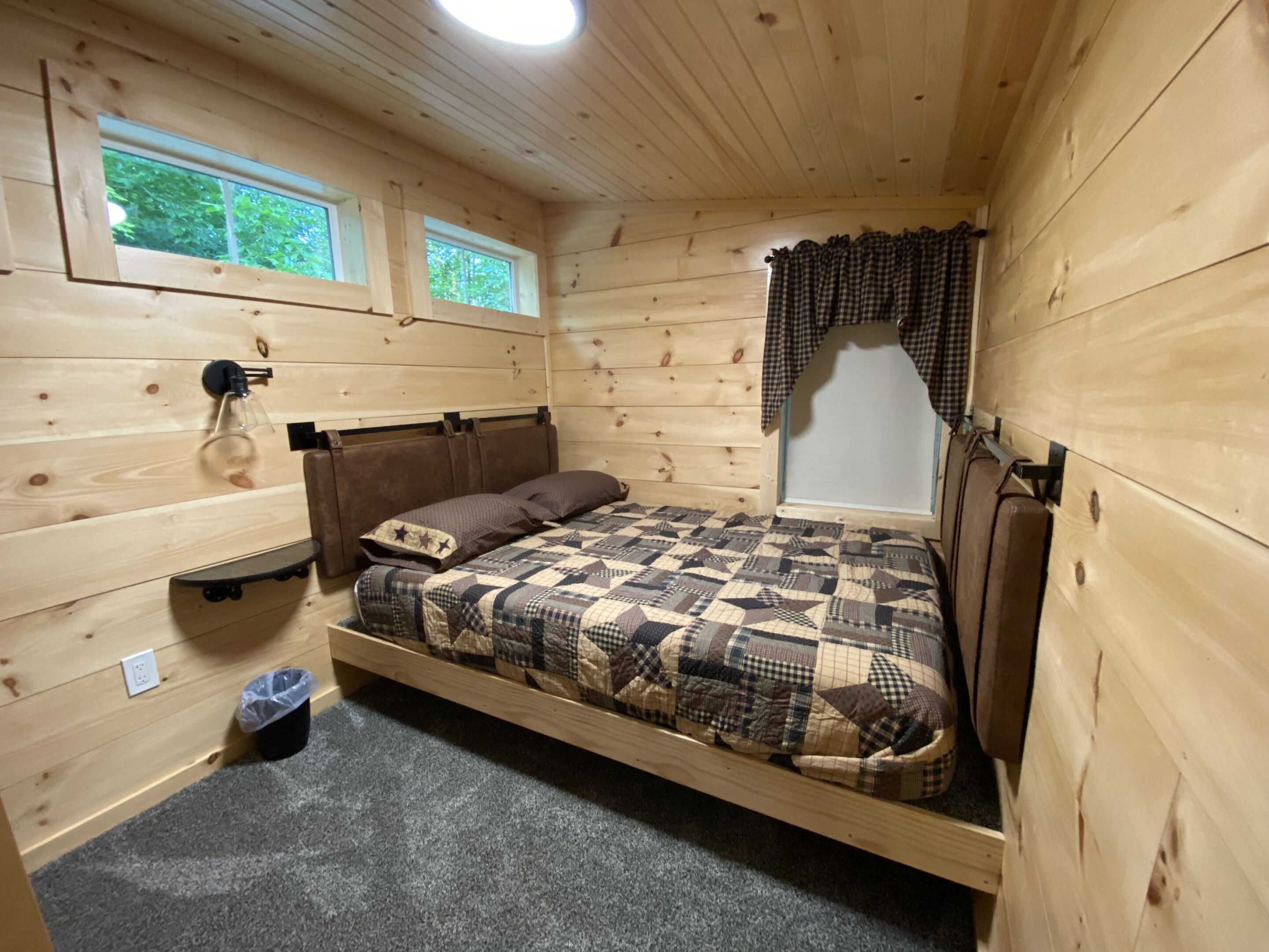 2 bedrooms, WiFi (free), bed sheets