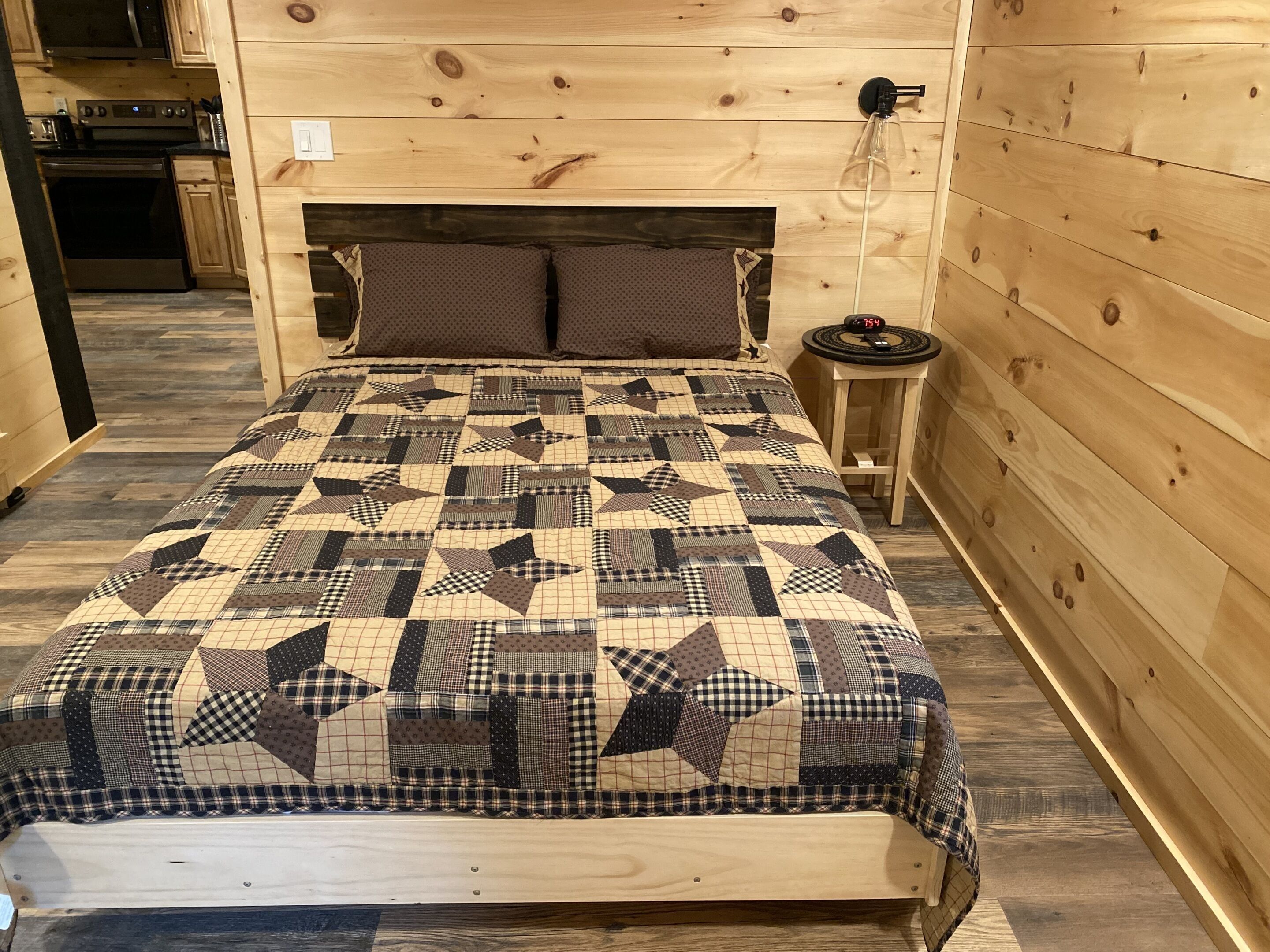2 bedrooms, WiFi (free), bed sheets