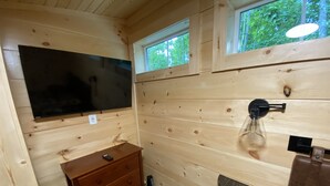 Interior - Bobcat Corner, Hot Tub, Secluded, Pet Friendly (Logan)