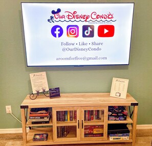 Games room - Disney themed 3 bedroom ground floor condo, 8 miles to Disney and sleeps 8  (Davenport)