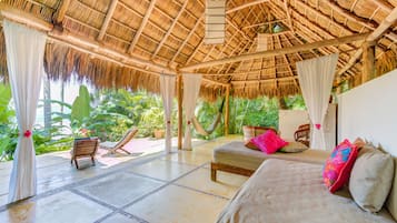 Comfort Chalet, Multiple Beds | Living area