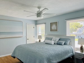 3 室のベッドルーム、アイロン / アイロン台、WiFi (無料)、ベッドシーツ