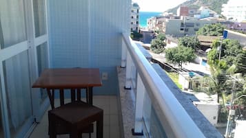 Apartamento | Opções para refeição ao ar livre