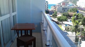 Apartamento | Opções para refeição ao ar livre