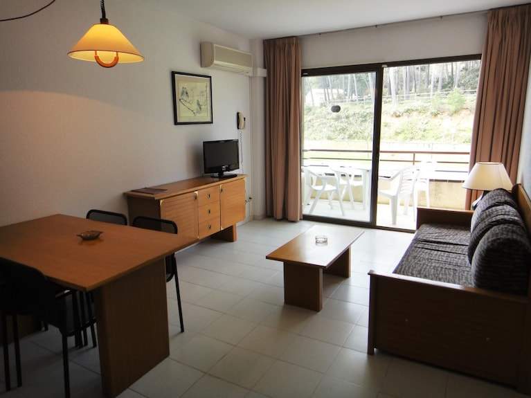 Apartments Near The Beach Ref. Golf Beach Pals B-24 Pool - Pals