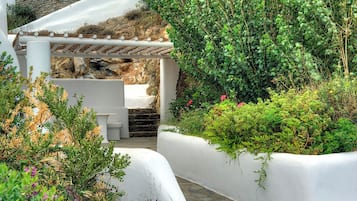 Two Bedroom Villa with Sea View | Efterpi | V1D | Terrasse/patio