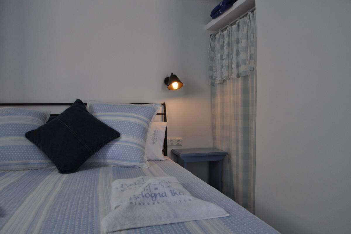 One Bedroom Villa | Terpsihori | V4A | 埃及棉床單、高級寢具、客房內保險箱、隔音
