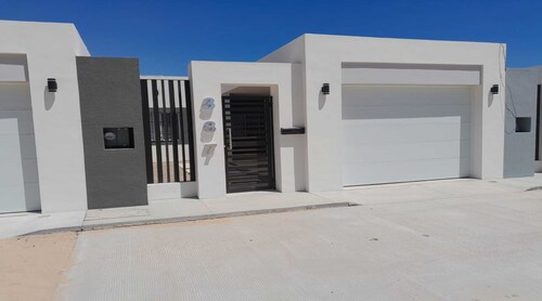 Casa San Besitos by Kivoya