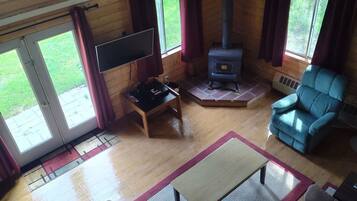 Télévision, cheminée