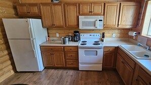 Coffee/tea maker, fridge, microwave, oven - Alaska Summers Lodge Cabin 5-Near Mouth of Kasilof River (Cohoe)