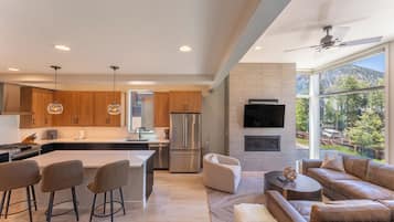 Villa (3 Bedrooms) | Front of property