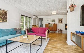 Eldstad och en stereo