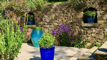 Enceinte de lâhĂ©bergement