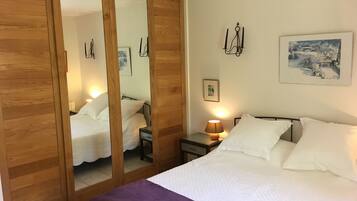 2 chambres, fer et planche Ă  repasser, lit parapluie, Wi-Fi gratuit