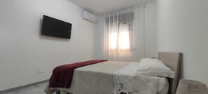 2 Schlafzimmer, Bügeleisen/Bügelbrett, kostenloses WLAN, Bettwäsche