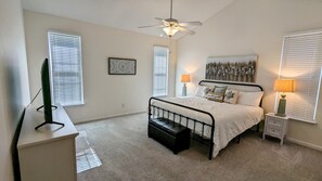 3 bedrooms, in-room safe, iron/ironing board, travel crib