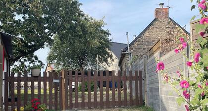Tiny house avec piscine privative prĂšs de St Malo et du Mont St Michel