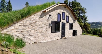 Curlew Earth Home 2BD w/ Valley & Mountain Views