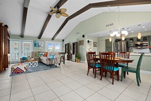 TV, books - Bimini`s All 4 Sea Suns -Year-Round Fun! (Rockport)