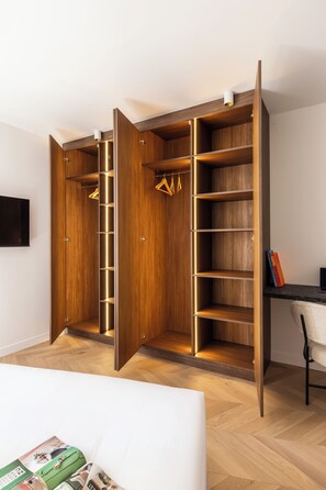 2 Schlafzimmer, Reisekinderbett, Internetzugang