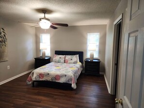 2 bedrooms, desk, iron/ironing board, travel crib