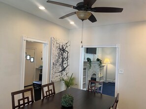 Dining - Cozy Baltimore Woods (Baltimore)