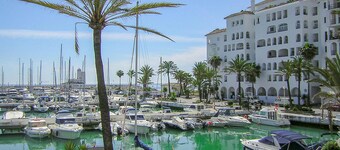 Cozy apartment in Manilva with WiFi