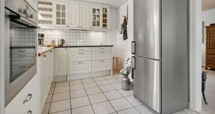 Awesome home in Gudhjem with WiFi