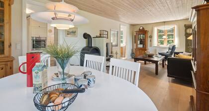 Awesome home in Gudhjem with WiFi