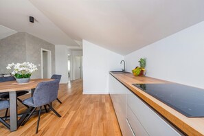 4 عدّة غرف نوم