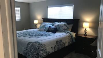 4 dormitorios, escritorio, tabla de planchar con plancha y wifi gratis