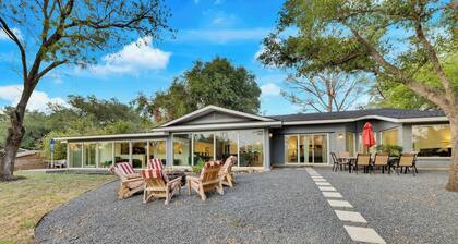 Beach House 2 on Lake LBJ - Sleeps 24