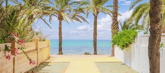 Nice home in Cartagena with WiFi