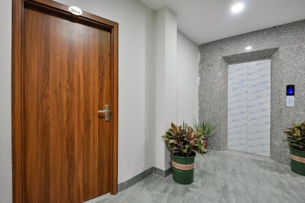 المنشأة من الداخل