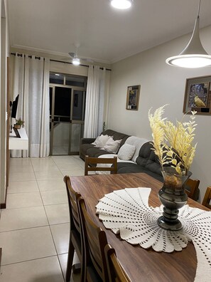 Apartment | Living area | TV