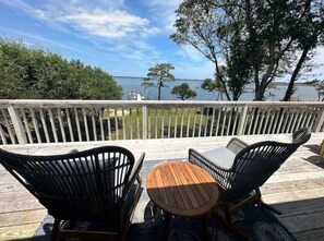 Property grounds - Scout's Harbour Family Bayhouse! (Kill Devil Hills)