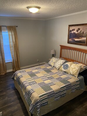 3 Schlafzimmer, Bügeleisen/Bügelbrett, WLAN, Bettwäsche