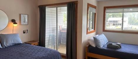 1 makuuhuone, silitysrauta/-lauta, Wi-Fi, vuodevaatteet